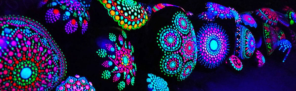 Step by step Fluro Bubbles, glow in the dark rock painting - Life